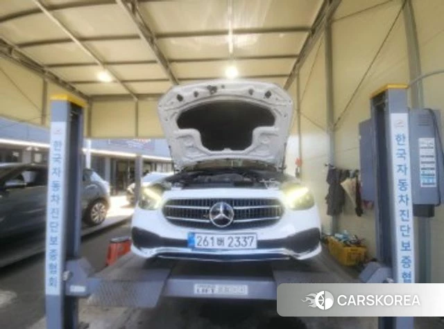 Mercedes-Benz E-Class W213 2020 Белый из Кореи