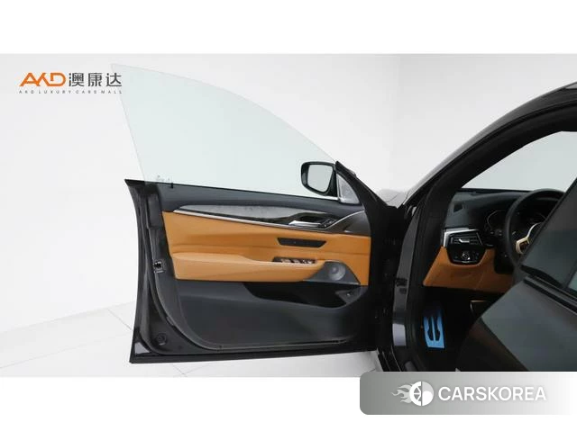 BMW 6 series GT 2023 Темно-серый из Китая