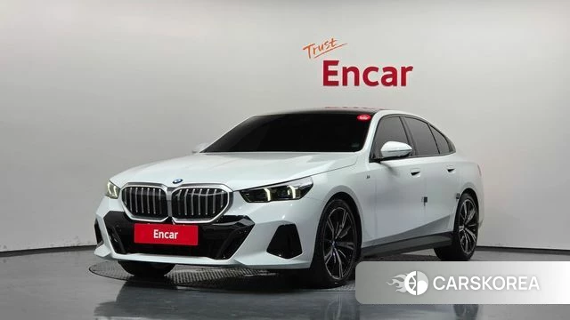 BMW 5 Series (G60) 2025 Белый из Кореи