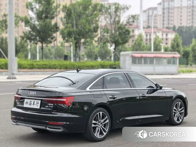 Audi A6L 2021 Черный из Китая