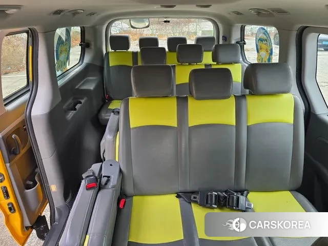 Hyundai The New Grand Starex 2018 Желтый из Кореи