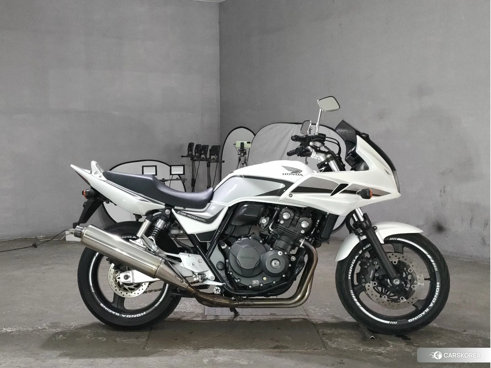 Проданный Honda CB400SF BOLDOR 2010 из Японии, фото 3
