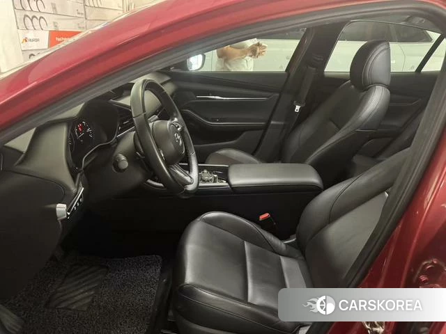 Mazda 3 Angkesaila 2021 Красный из Китая