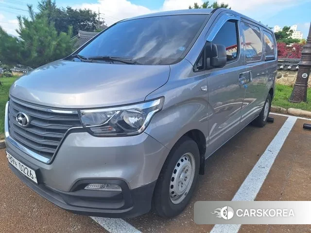 Hyundai The New Grand Starex 2018 Серебряный из Кореи