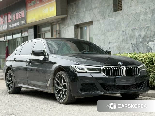 BMW 5 series 2023 Черный из Китая