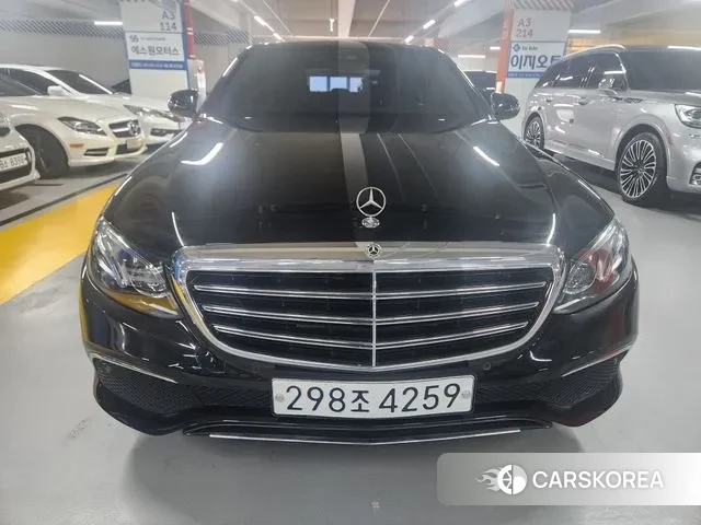 Mercedes-Benz E-Class W213 2019 Черный из Кореи