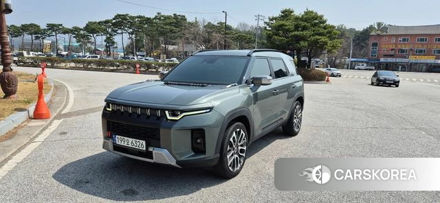 Ssangyong Torres 2023 Темно-зеленый из Кореи