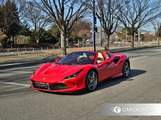 Ferrari F8 Spider 2021 Красный из Кореи