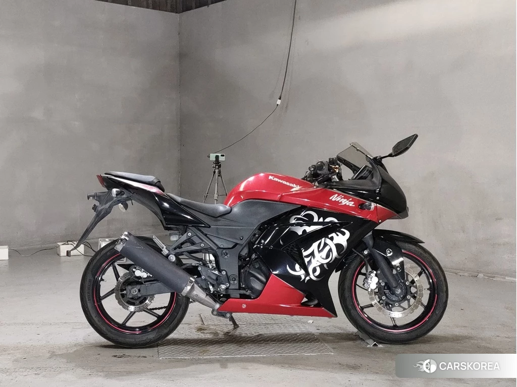Проданный Kawasaki NINJA 250R id 4148203 из Японии