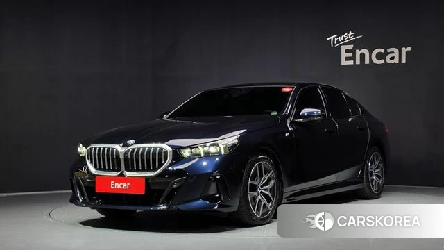BMW 5 Series (G60) 2024 Черный из Кореи