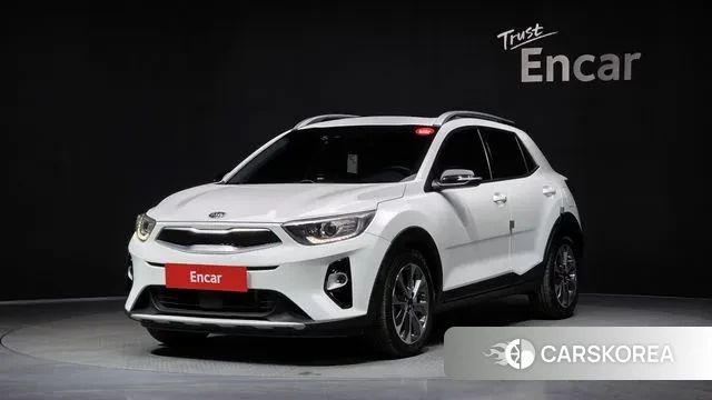Kia Stonic 2018 Белый из Кореи