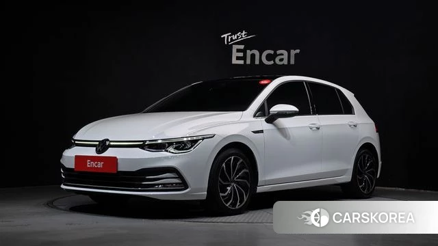 Volkswagen Golf 8th Generation 2024 Белый из Кореи