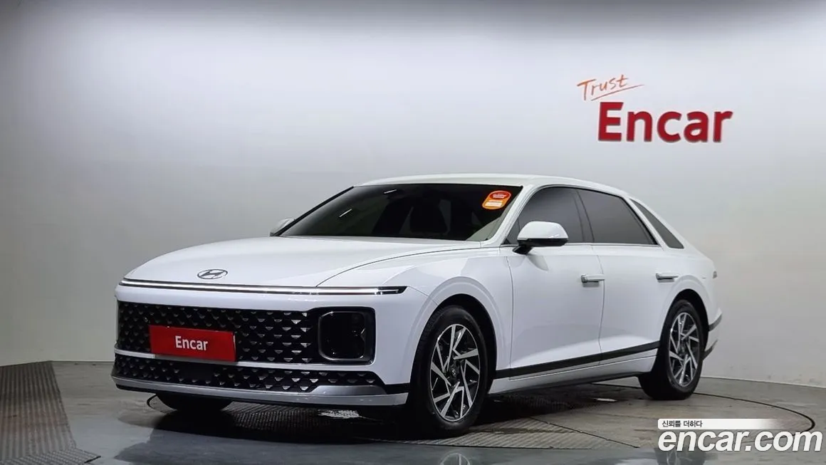 Hyundai Grandeur (GN7) 2023 Белый из Кореи