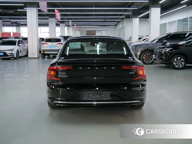Volvo S90 2024 Черный из Китая