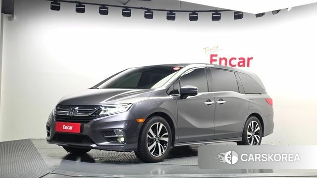 Honda Odyssey 2019 Серый из Кореи