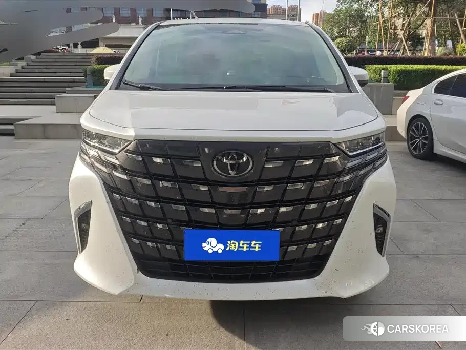 Toyota Alphard 2024 Белый из Китая