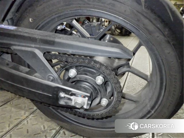 Проданный Honda CBR650R id 4184732 из Японии, фото 4