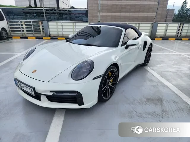 Porsche 911(992) 2021 Белый из Кореи