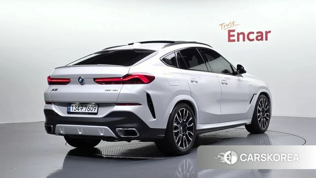 BMW X6 (G06) 2024 Белый из Кореи