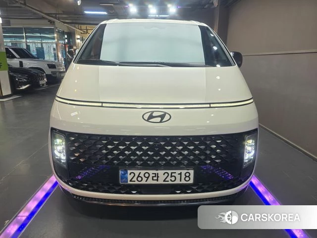 Hyundai Staria 2025 Белый из Кореи