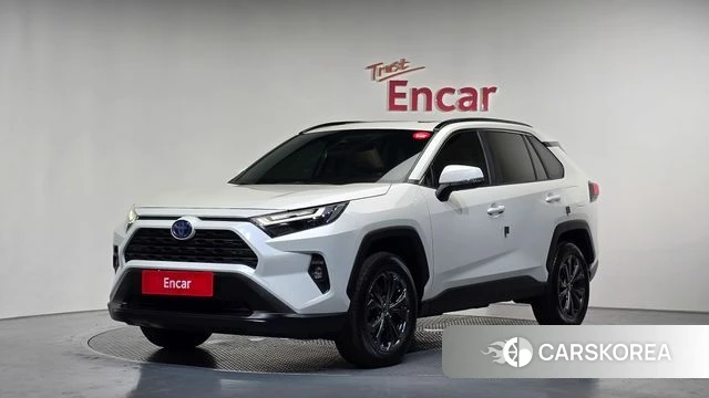 Toyota RAV4 5th Generation 2022 Белый из Кореи
