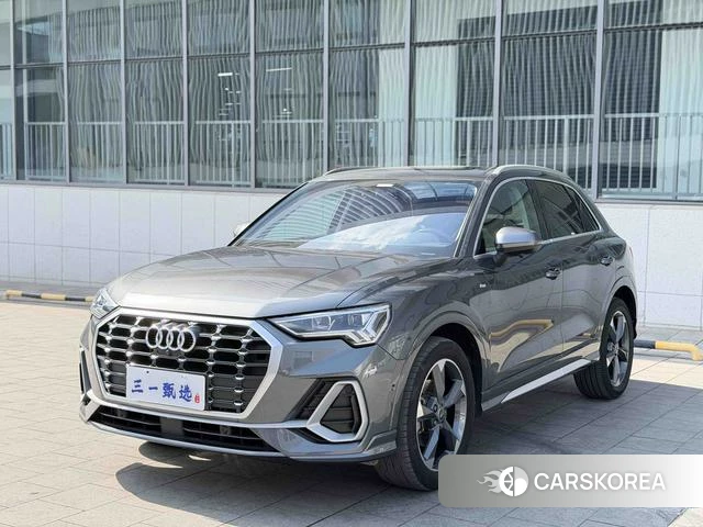 Audi Q3 2022 Темно-серый из Китая