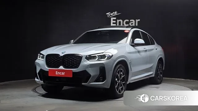 BMW X4 (G02) 2024 Светло-серебряный цвет из Кореи