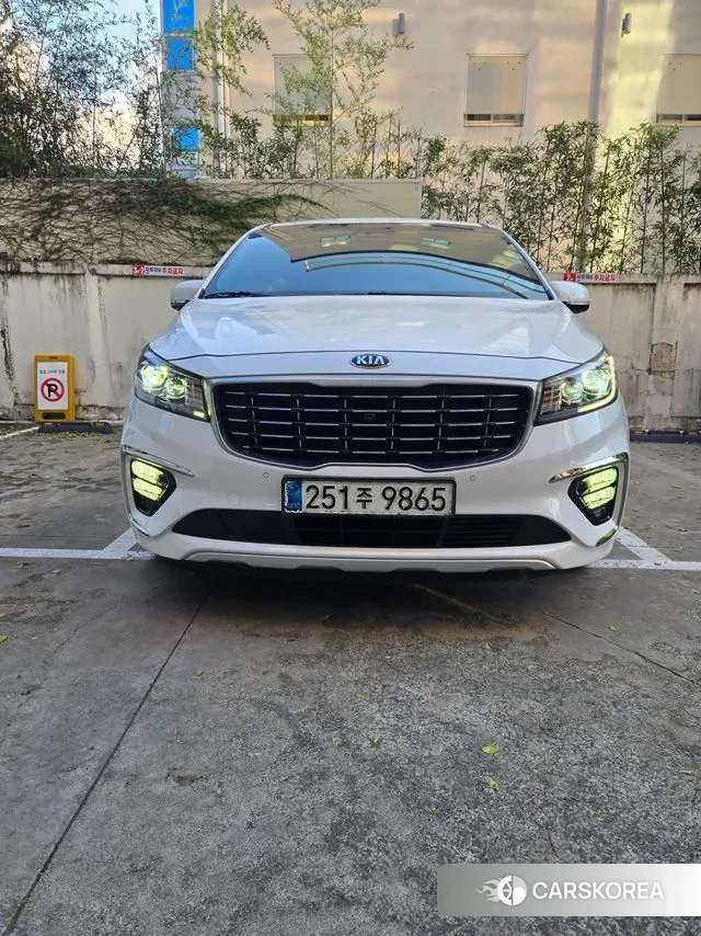 Kia The New Carnival 2019 Белый из Кореи