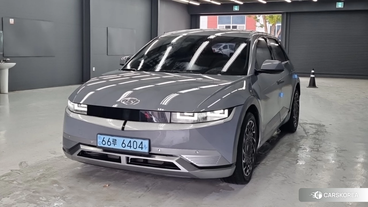 Hyundai Ionic 5 2021 Серебристо-серый из Кореи
