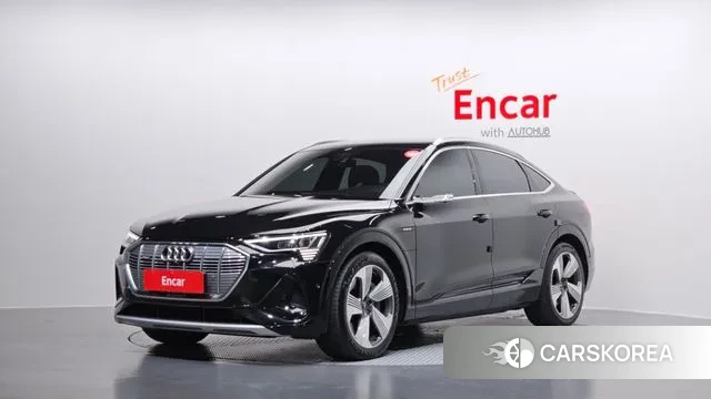 Audi e-Tron 2022 Черный из Кореи