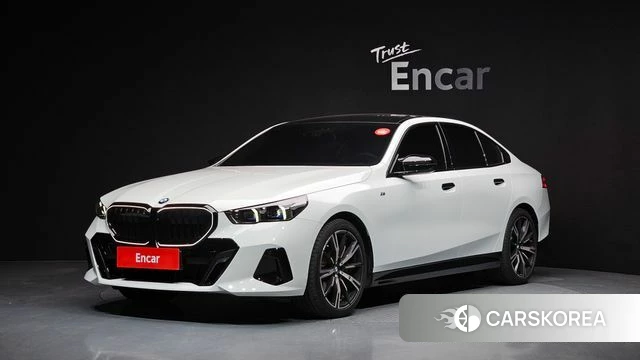 BMW 5 Series (G60) 2025 Белый из Кореи