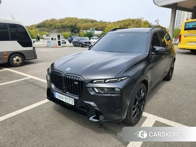 BMW X7 (G07) 2025 Черный из Кореи