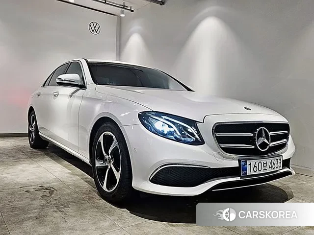 Mercedes-Benz E-Class W213 2020 Белый из Кореи