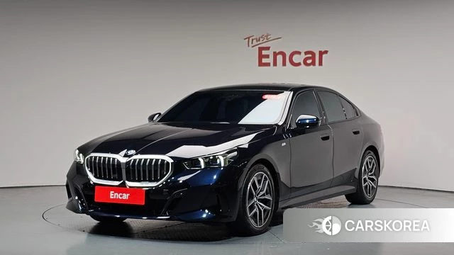 BMW 5 Series (G60) 2024 Черный из Кореи