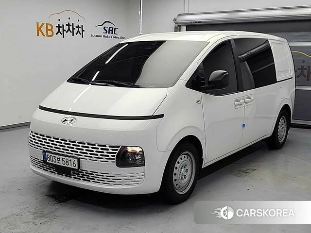 Hyundai Staria 2022 Белый из Кореи