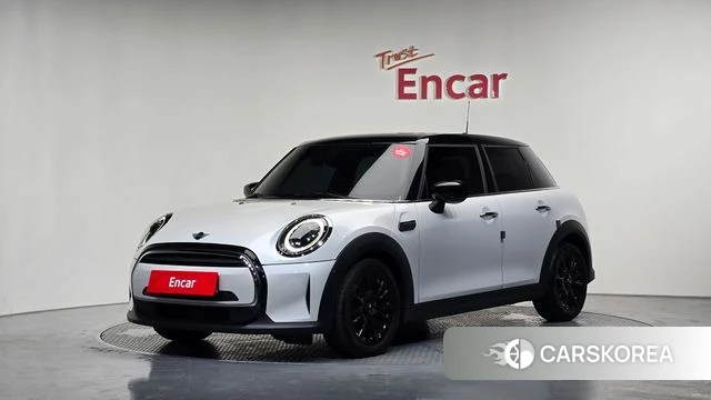 Mini Cooper 2023 Белый из Кореи