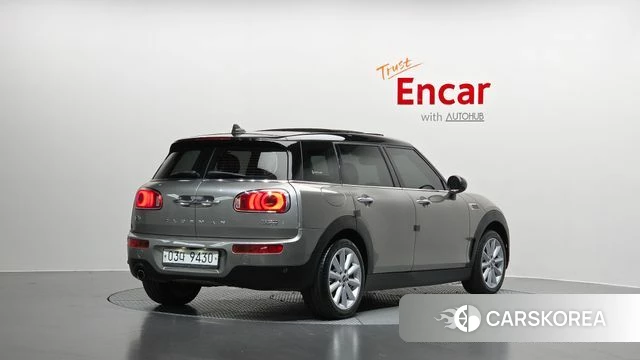 Mini Cooper Clubman 2018 Серебряный двухцветный из Кореи