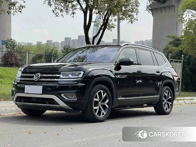 Volkswagen Tourang 2020 Черный из Китая