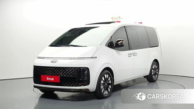 Hyundai Staria 2024 Белый из Кореи