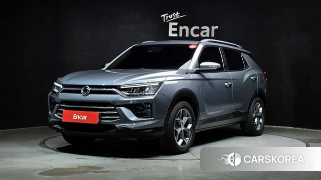 Ssangyong Beautiful Korando 2019 Серебристо-серый из Кореи