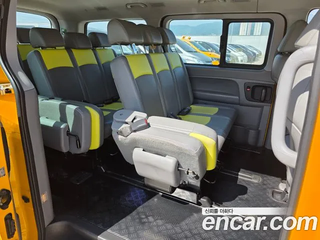 Hyundai The New Grand Starex 2018 Желтый из Кореи