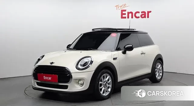Mini Cooper 2019 Белый из Кореи