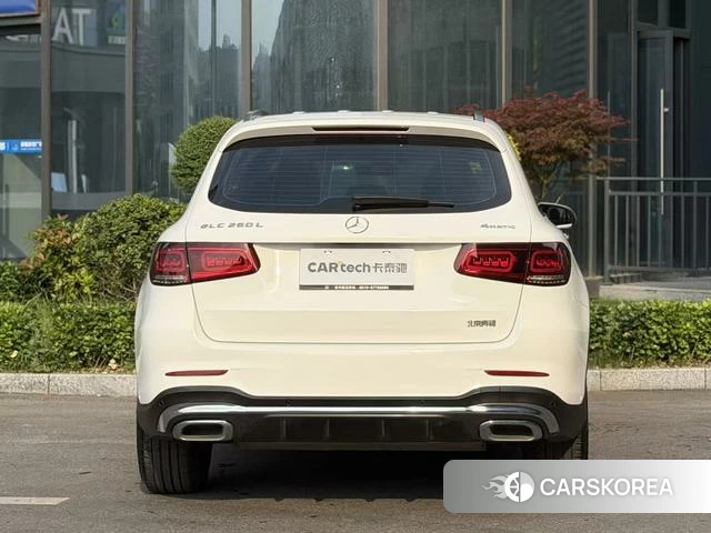 Mercedes-Benz GLC 2022 Белый из Китая