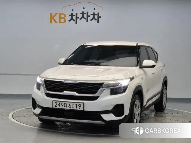 Kia Seltos 2022 Белый из Кореи