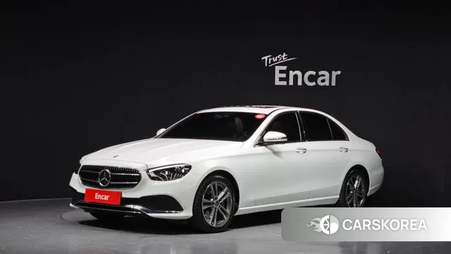 Mercedes-Benz E-Class W213 2021 Белый из Кореи
