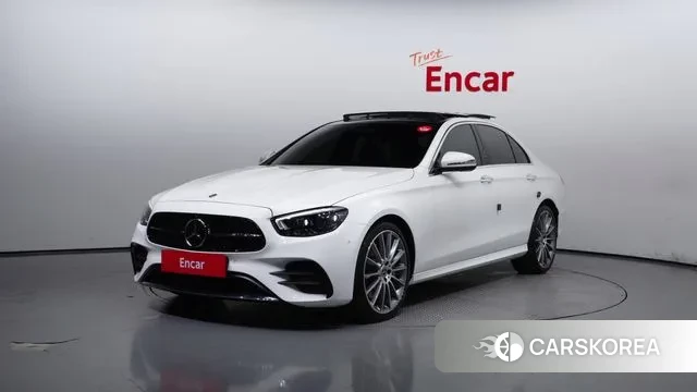 Mercedes-Benz E-Class W213 2022 Белый из Кореи