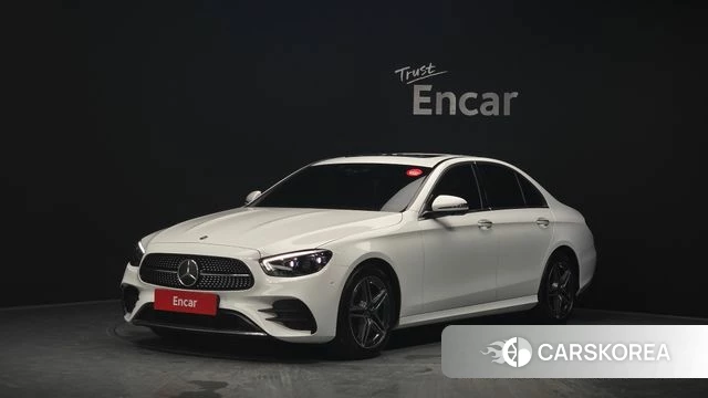 Mercedes-Benz E-Class W213 2022 Белый из Кореи