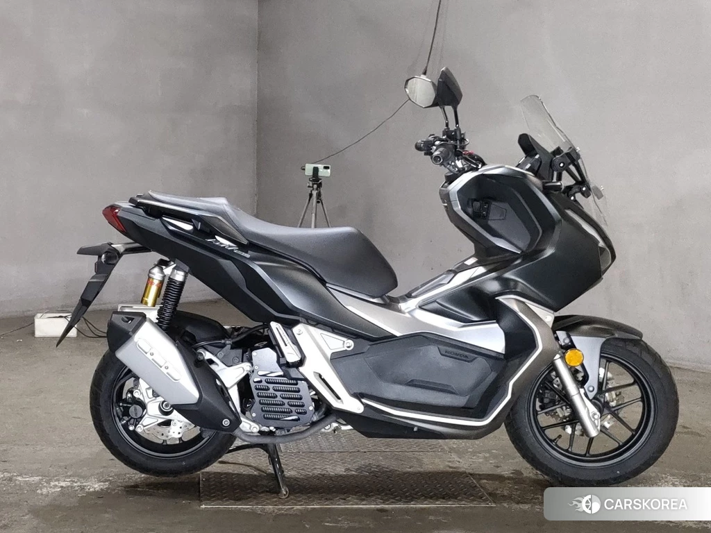 Проданный Honda ADV150 2019 из Японии, фото 2