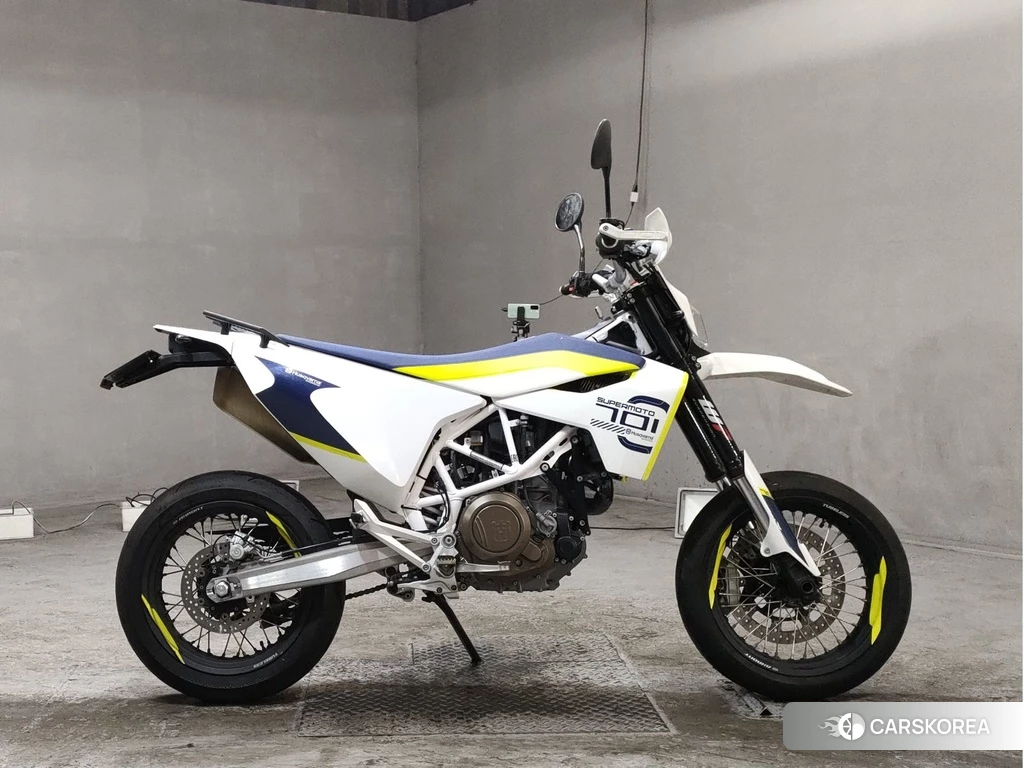 Проданный Husqvarna 701 SUPERMOTO 2019 из Японии