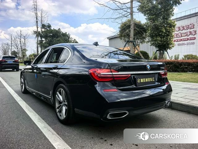 BMW 7 series 2018 Черный из Китая